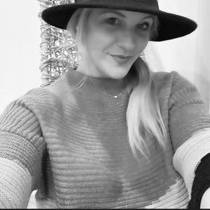 Stunningly cute color block sweater